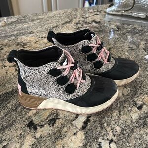 Sorel waterproof boots.